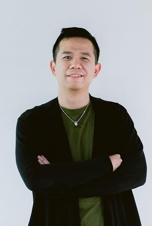 Alan Wee body_position__AGZZv