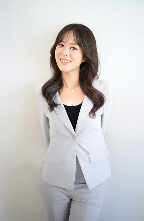 Fransiska Fedora body_position__AGZZv