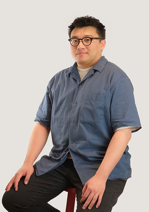 Raymond Siu body_position__AGZZv